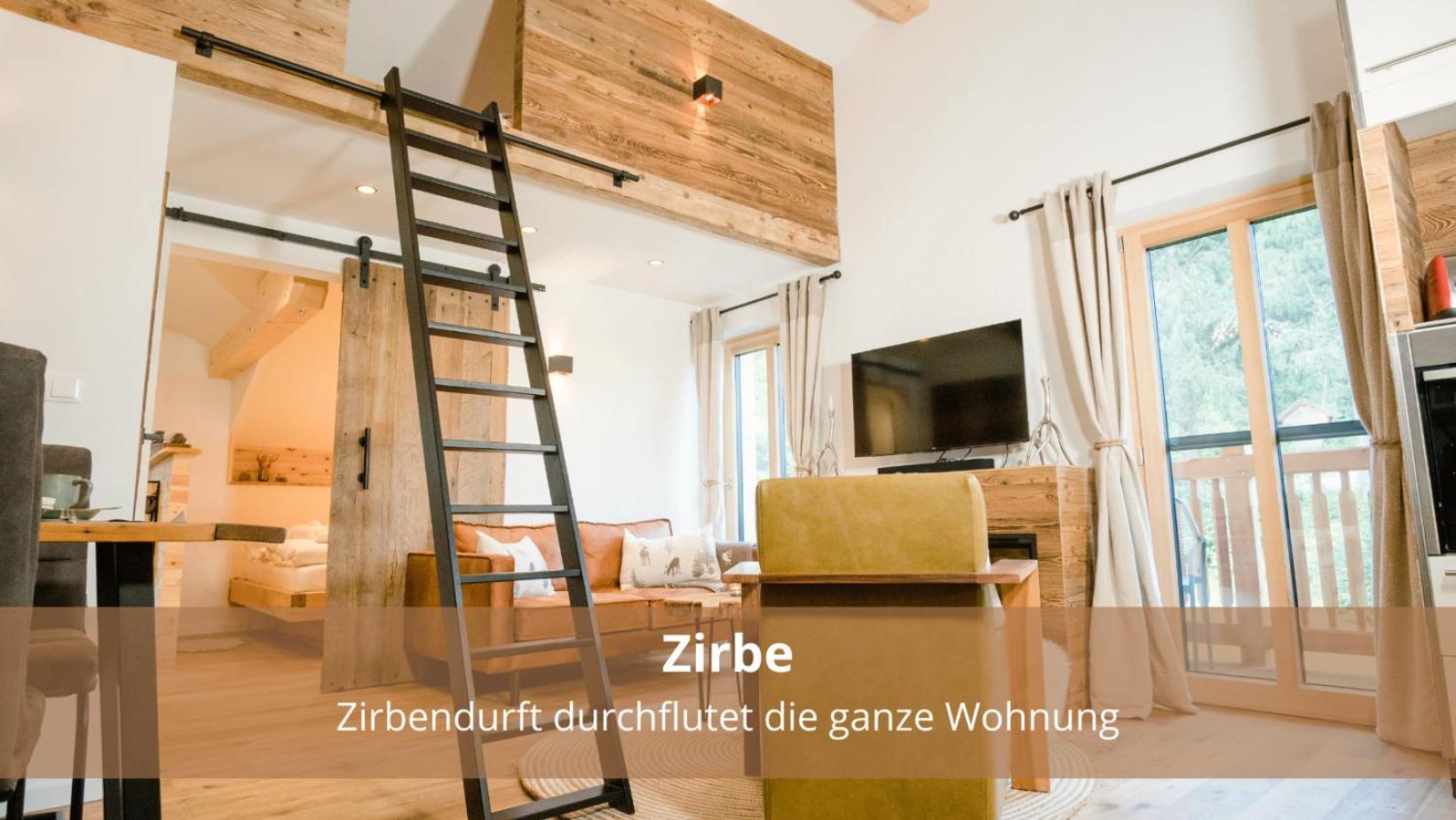 Chalet Waldhaeusl Luxurioese Ferienwohnungen Mit Sauna & Whirlpool, Kamin, Balkon Oder Terrasse Mit Bergblick 海利根布卢特 外观 照片